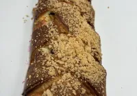 Strudel serowy z brzoskwinią