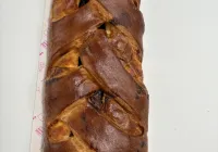 Strudel serowy z wiśnią