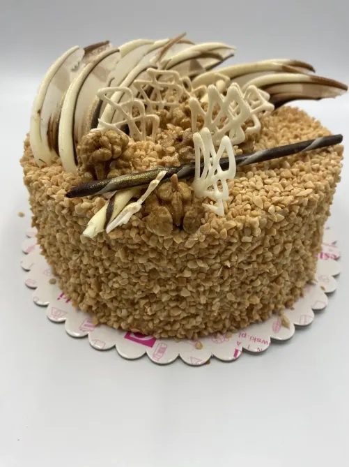 Tort kremowo orzechowy