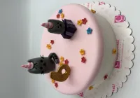 Tort z kotkami