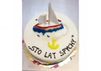 Tort z żaglówką